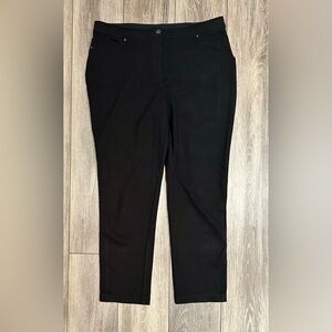 ❄️ Chico's size 2 Knit Sleek Black Pants